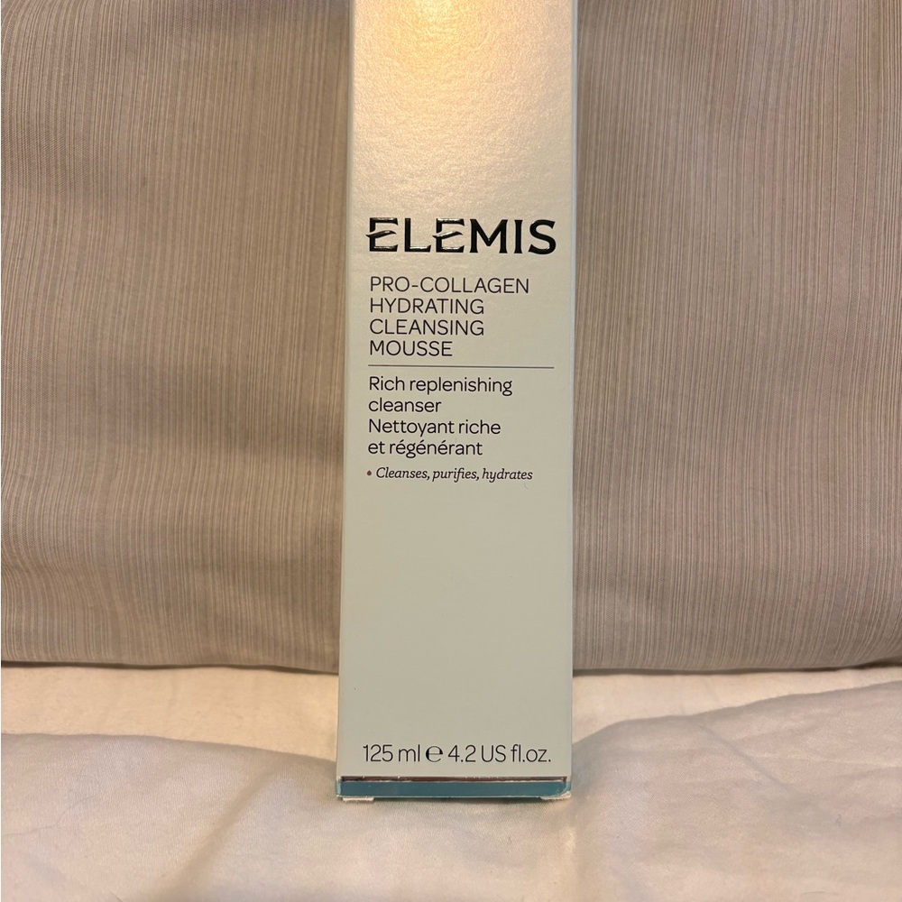 ELEMIS Pro-Collagen Cleansing Mousse - White